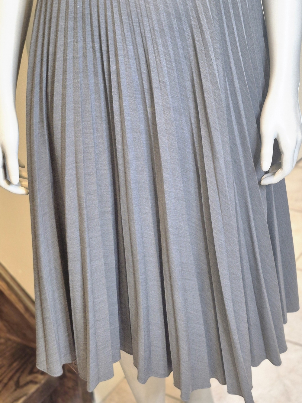 Classic Charcoal Pleated Midi Skirt - Picture 11 of 12